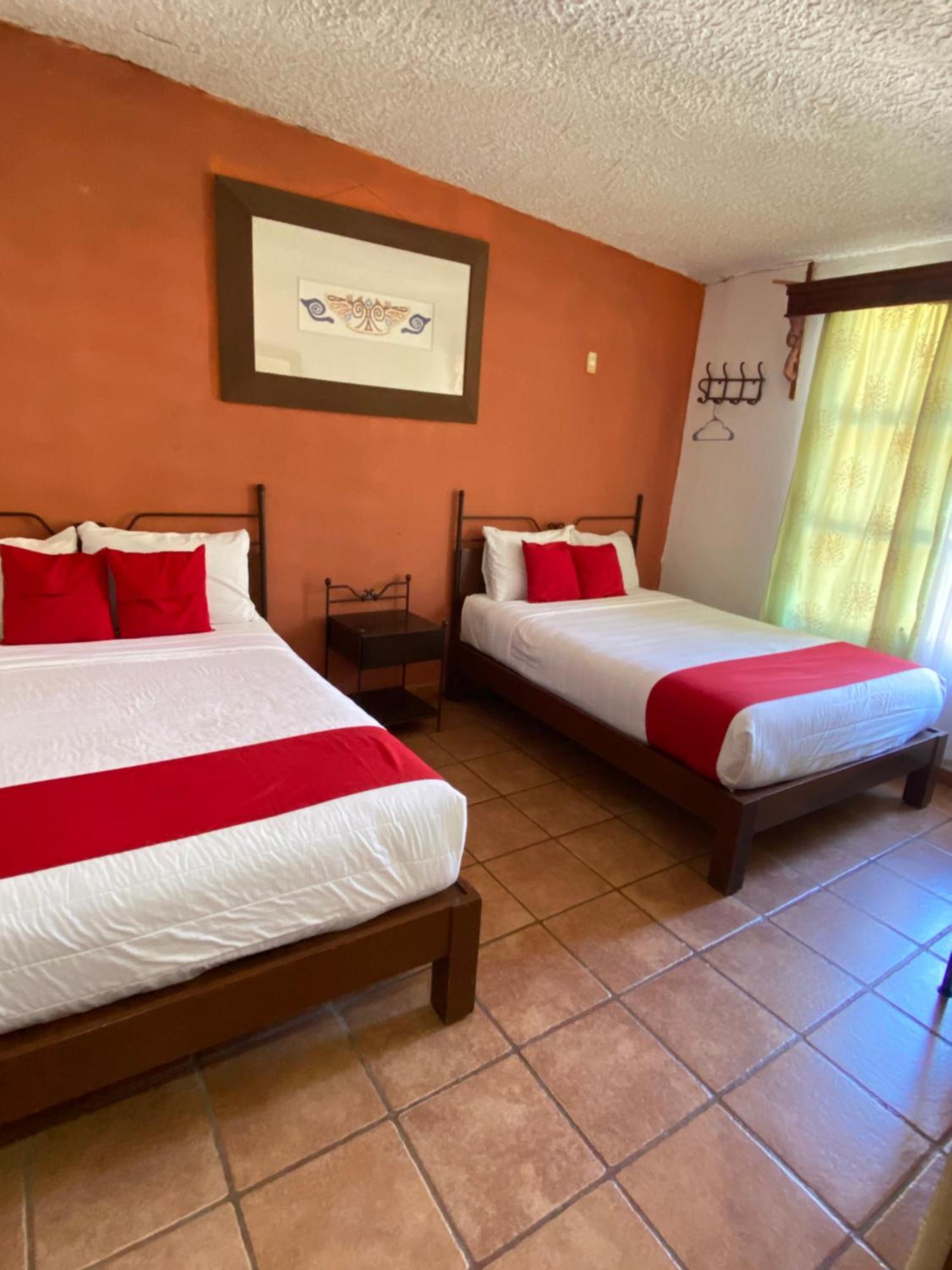 Hotel De Cervantes San Sebastián del Oeste Szoba fotó